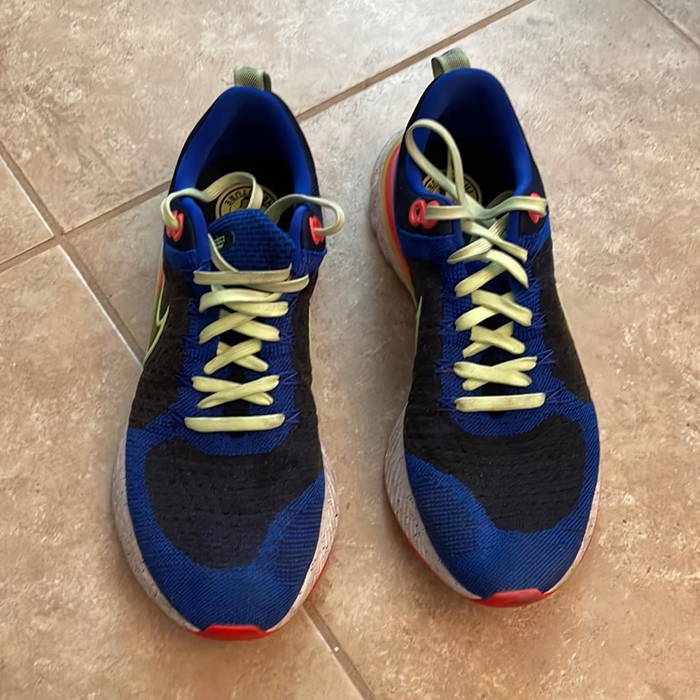 Nike Men's React Infinity Run Flyknit 2 KA Running Shoe size 11